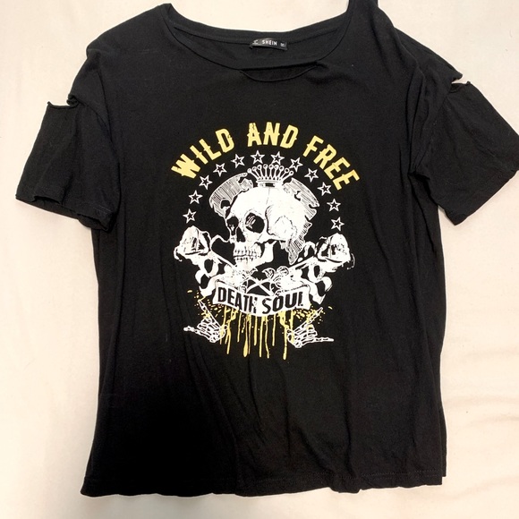 *3/$18* Oversized Distressed Skull Tee - Picture 2 of 4